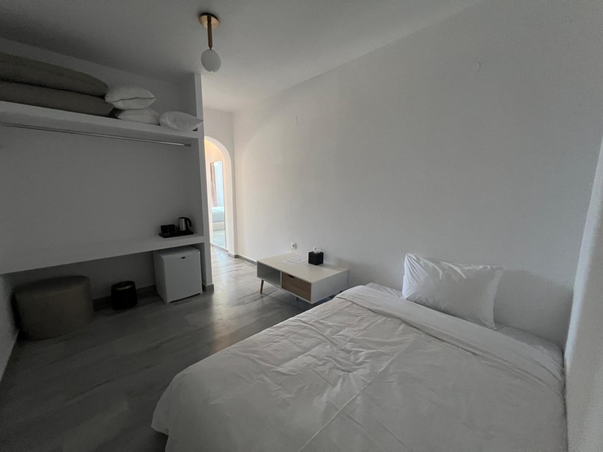 Yaleena Residences Drios Luaran gambar