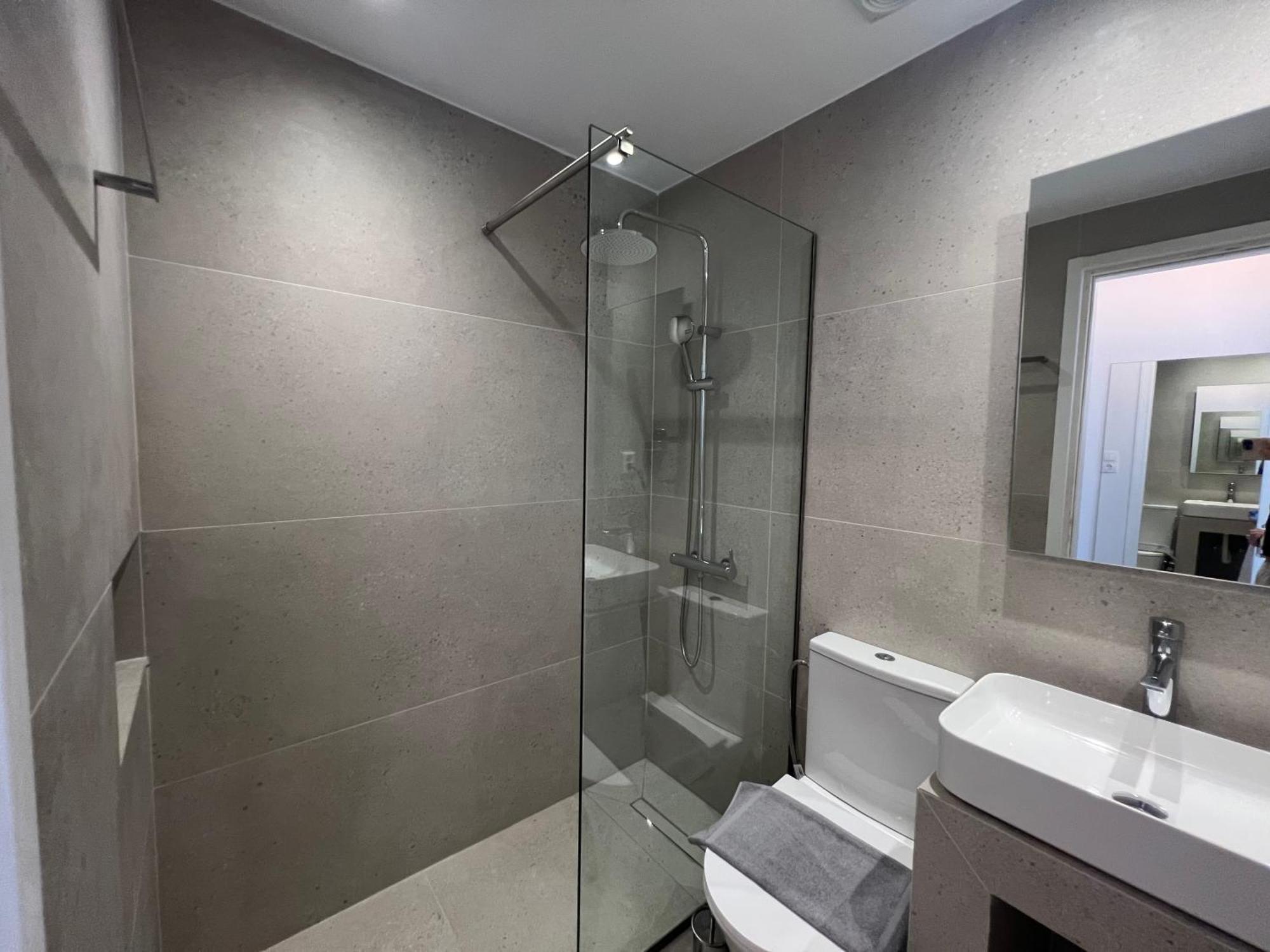 Yaleena Residences Drios Luaran gambar