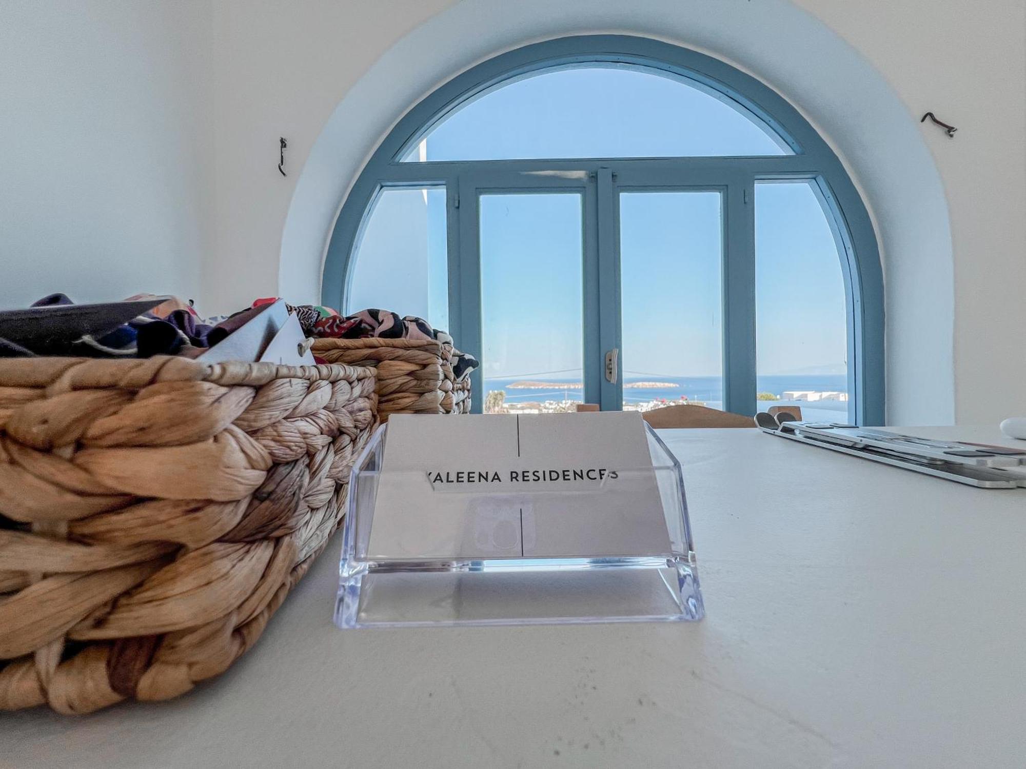Yaleena Residences Drios Luaran gambar