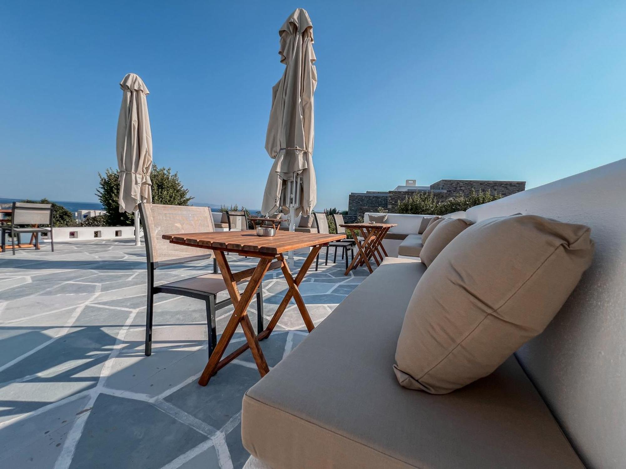 Yaleena Residences Drios Luaran gambar