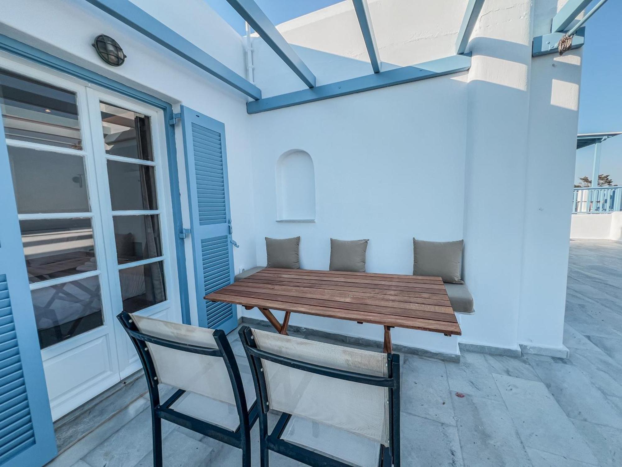Yaleena Residences Drios Luaran gambar