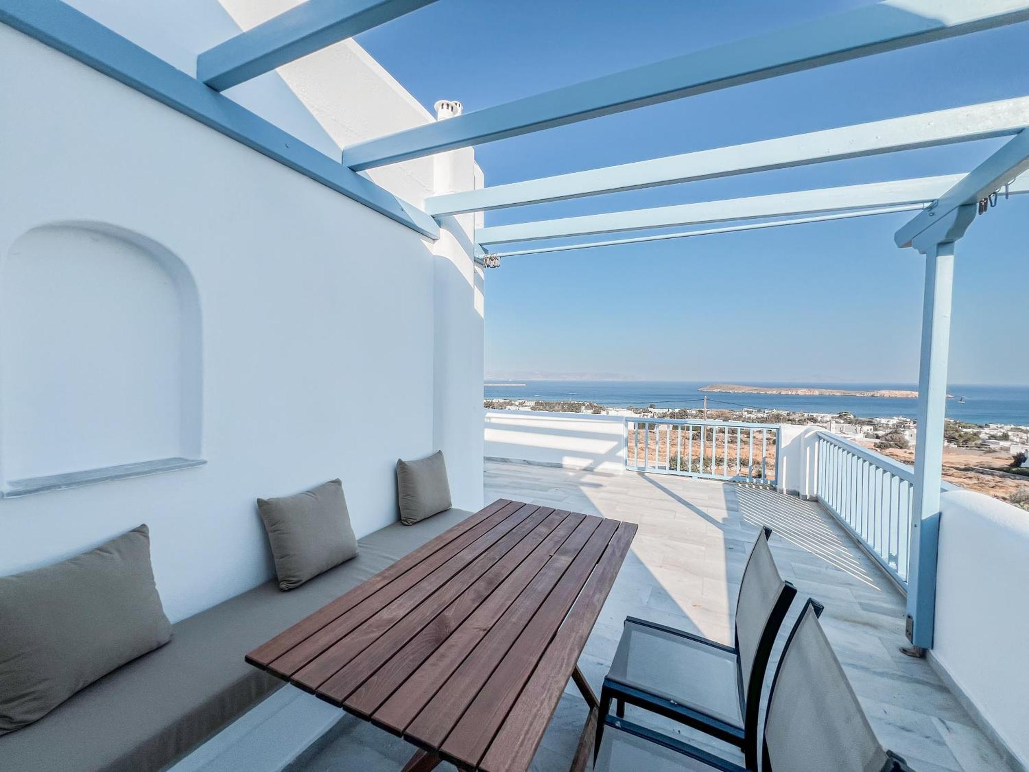Yaleena Residences Drios Luaran gambar