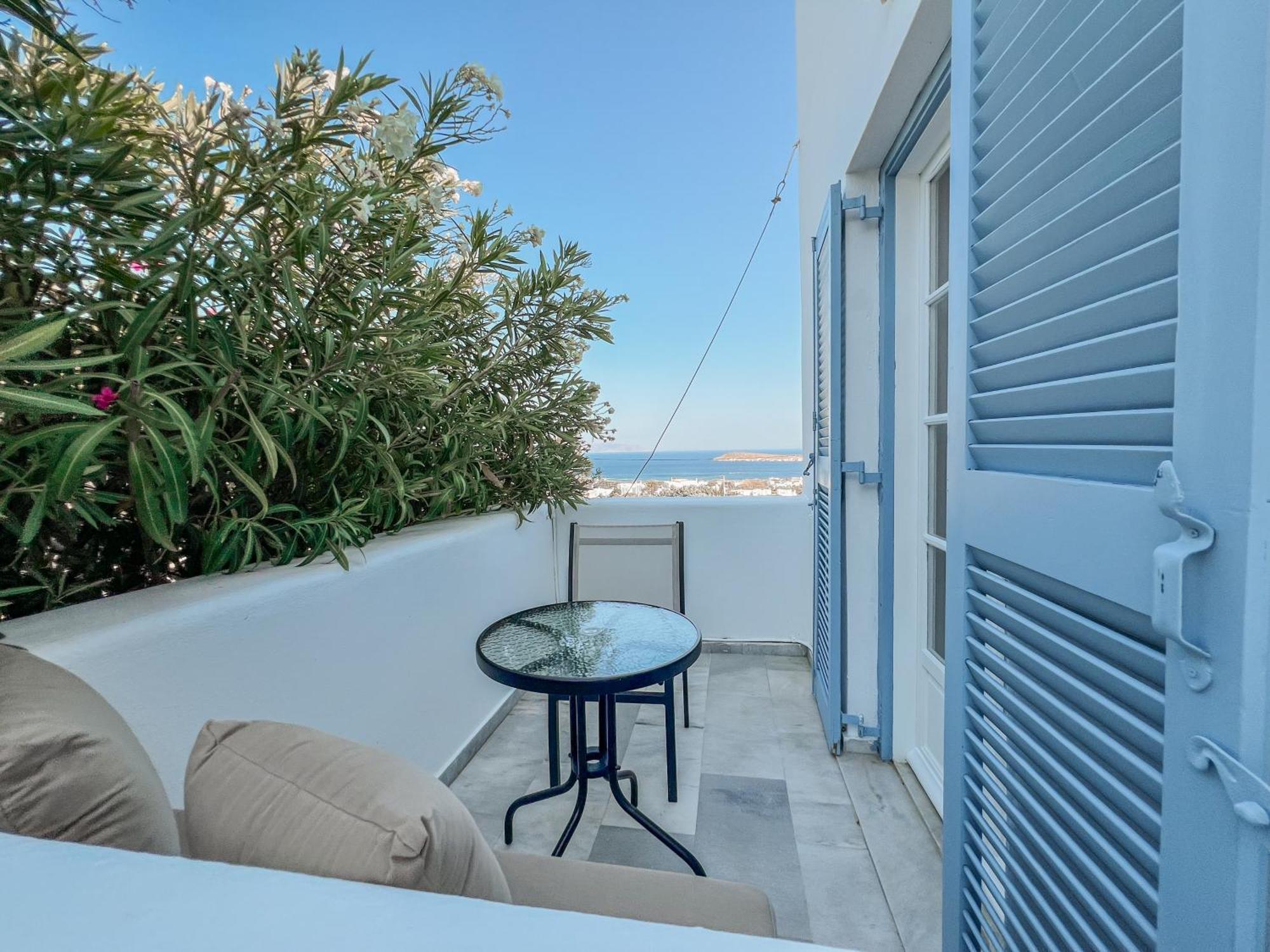 Yaleena Residences Drios Luaran gambar