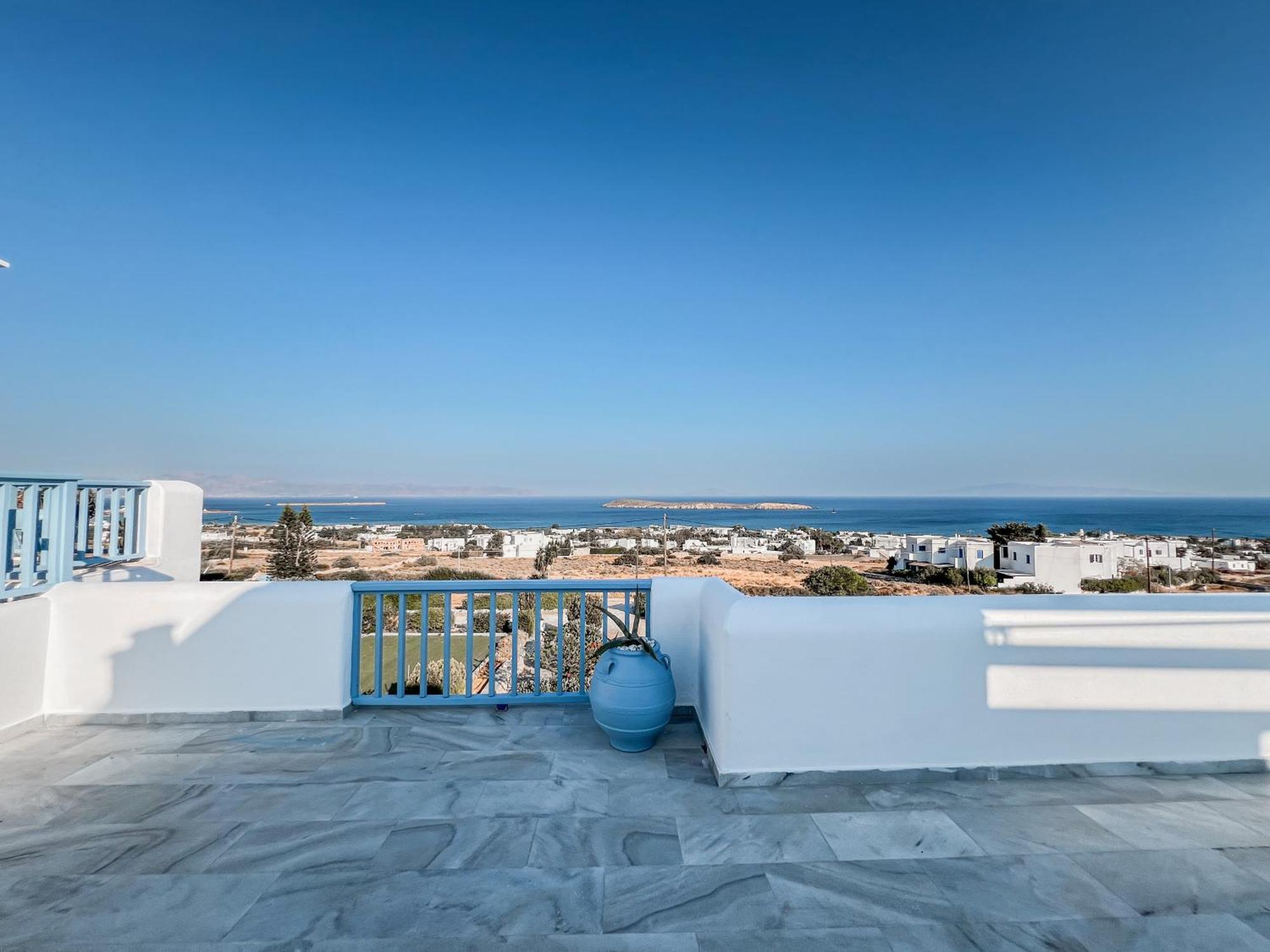 Yaleena Residences Drios Luaran gambar